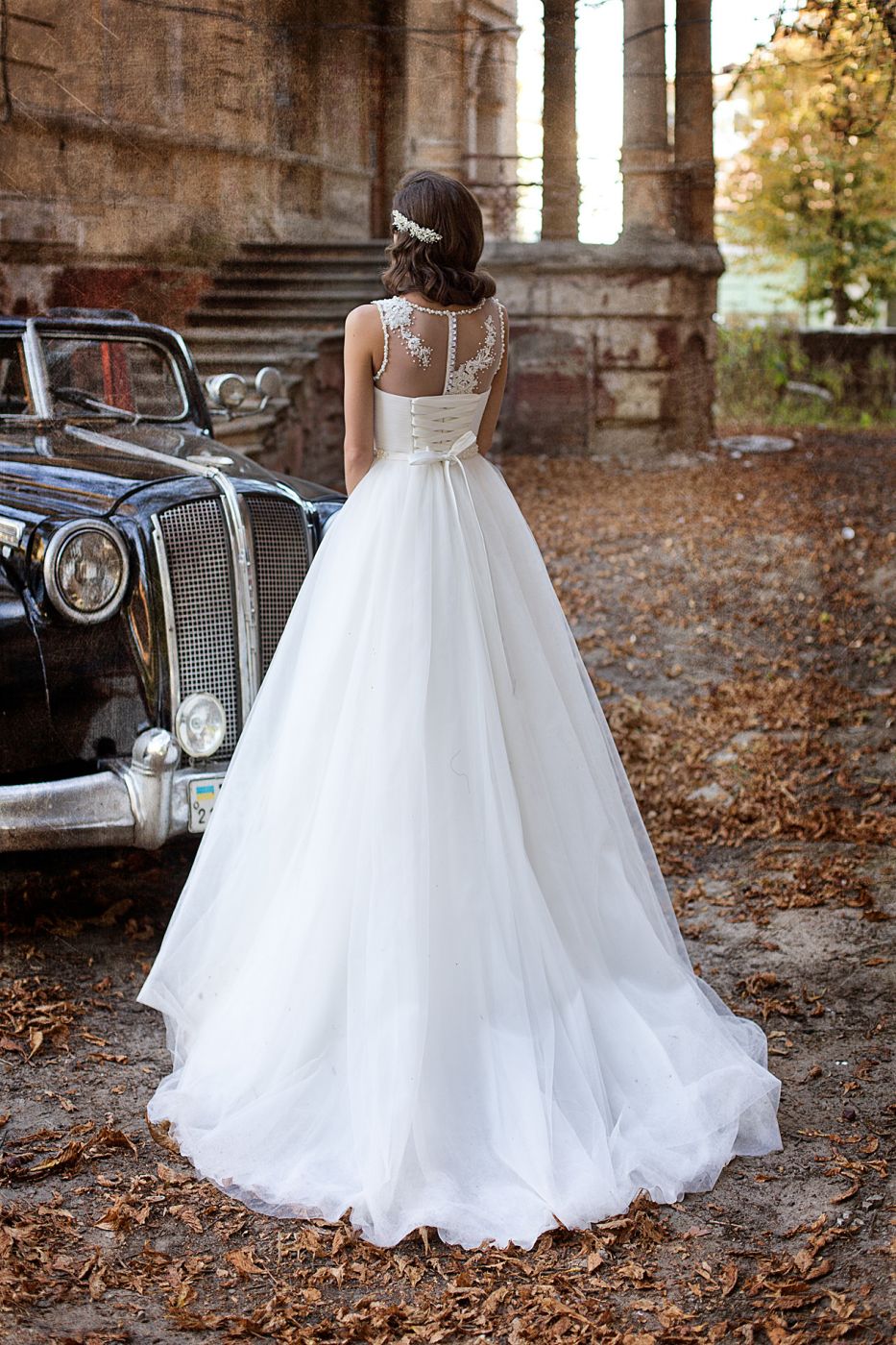 Пышное молочно-белое свадебное платье в стиле «принцесса» Арт. 122