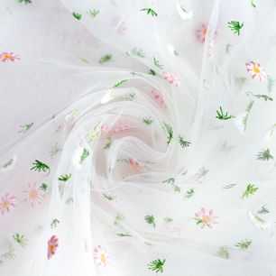Мягкий фатин с вышивкой - Цветы на белом 150*25 см.