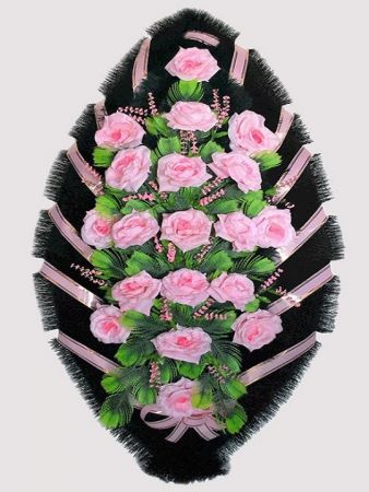 Фото Ритуальный венок из искусственных цветов #21 розовый из роз и зелени