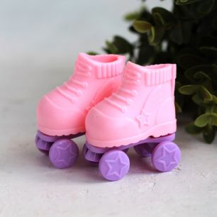 Обувь для кукол - Ролики розовые с сиреневыми колесами, 5 см.
