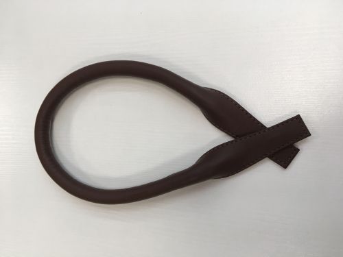 Ручка кожаная для сумок. Цвет: шоколадно-коричневый матовый, 54 см