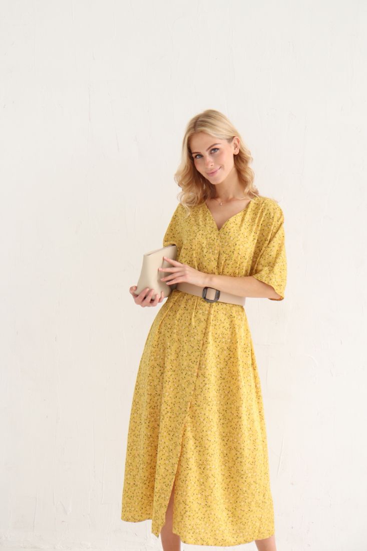 21803 Платье-кафтан жёлтое в цветочек