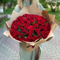 101 красная роза в упаковке (40 см)