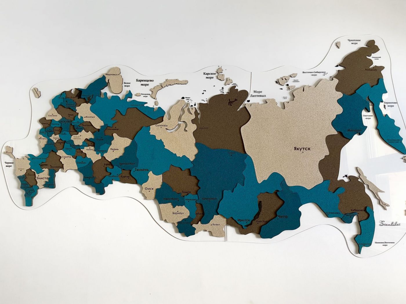 Цвет Анива, Карта России ИЗ ПРОБКИ многоуровневая, на подложке из орг.стекла