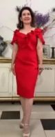 Красное платье футляр, с дизайнерским оформлением лифа и рукавами с воланами (Олеся Строганова)