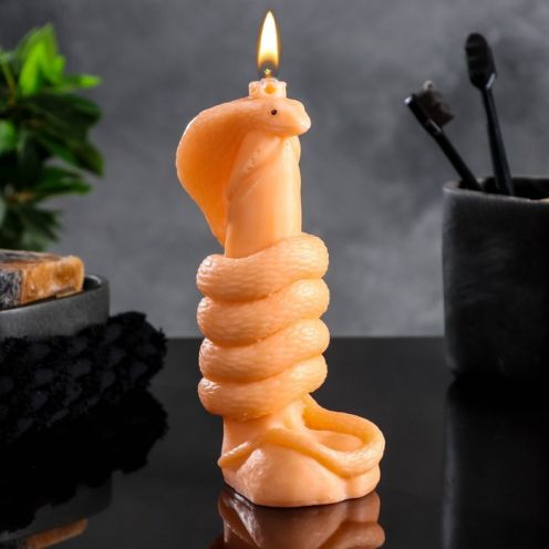 Силиконовая форма для свечи "Королевская кобра"