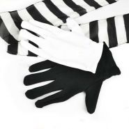 Перчатки превращаются в черно-белую ленту - Black And White Gloves To Streamer