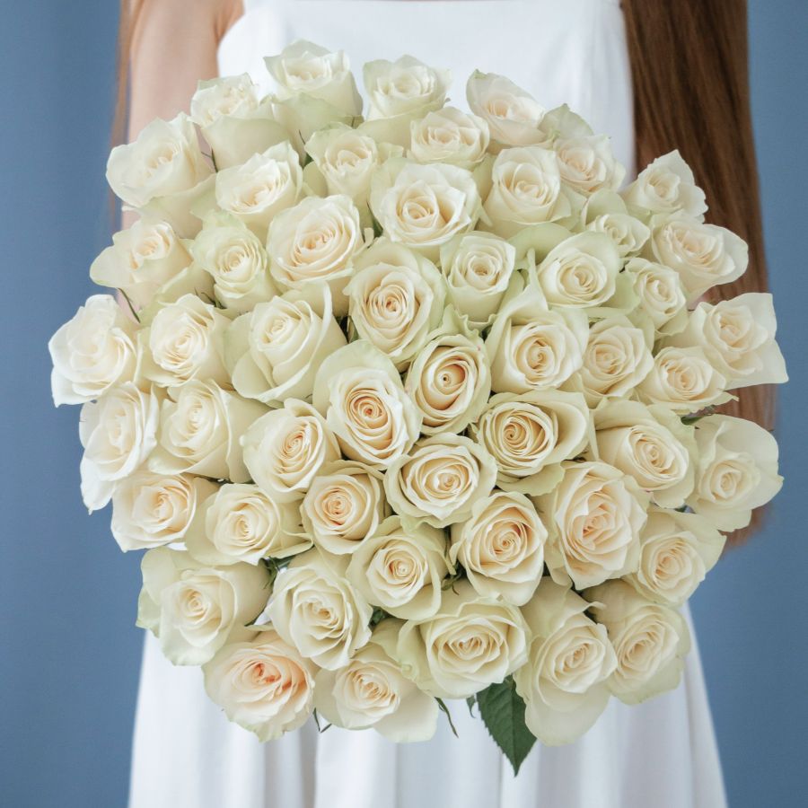 Розы белые 40 см (Кенийская)