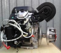 Двигатель на снегоход Буран мощностью 37 л.с., объем 750 куб/см, двухцилиндровый, 4-х тактный, ручной и электрический стартер - на Буран