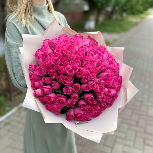 АКЦИЯ! 101 розовая роза в упаковке (40см)