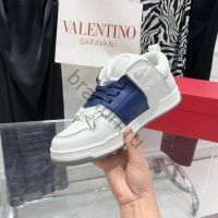 Кроссовки Valentino