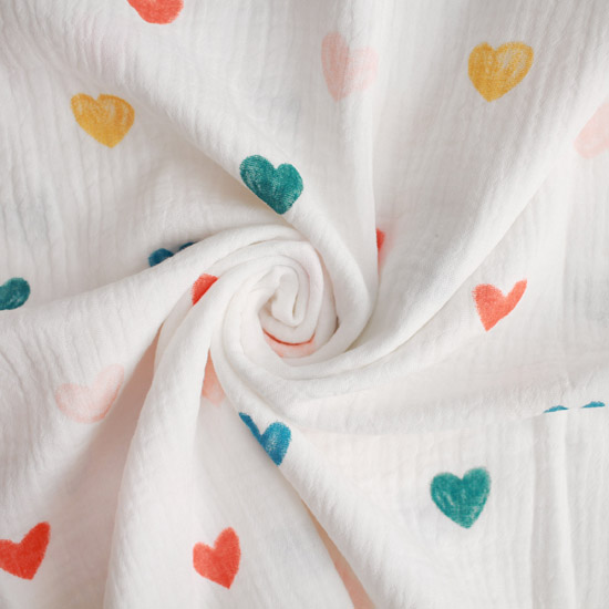 Хлопок - Муслин разноцветные сердечки на белом 50x45 см.