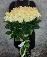 Розы белые 51 шт 80 см
