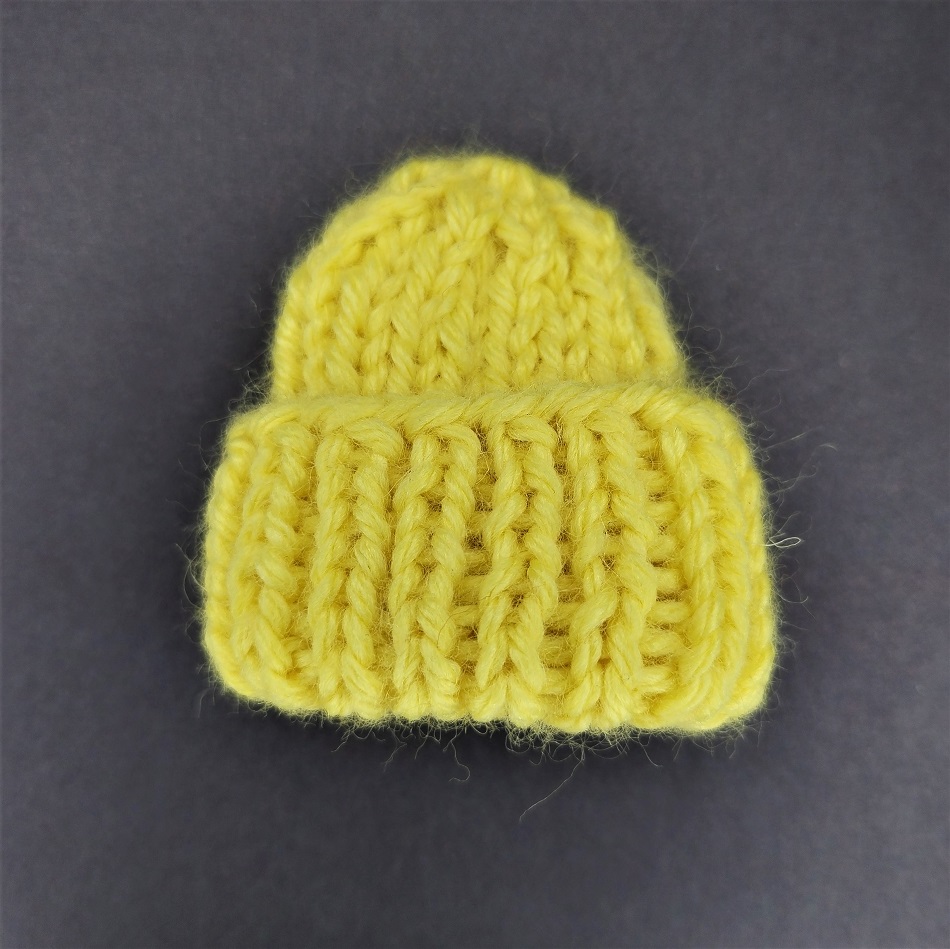 фото шапка для куклы МКО-656 желт