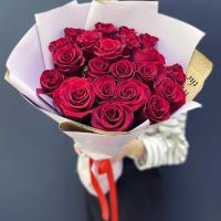 15 красных  роз (40см)