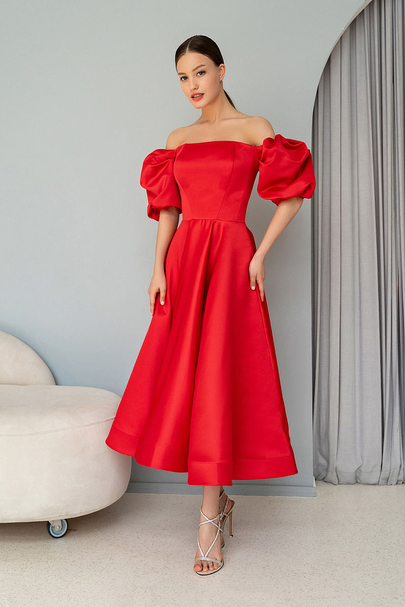 Приталенное вечернее платье красного цвета Арт.573