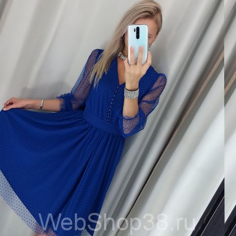 Синее коктейльное платье с пышной юбкой с сеткой в горошек