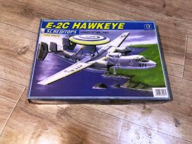 Сборная модель самолета Grumman E-2 Hawkeye 1:72