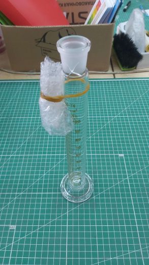 уценка Цилиндр мерный 2-100-2, 100 мл, со стеклянным основанием, с пришлифованной пробкой