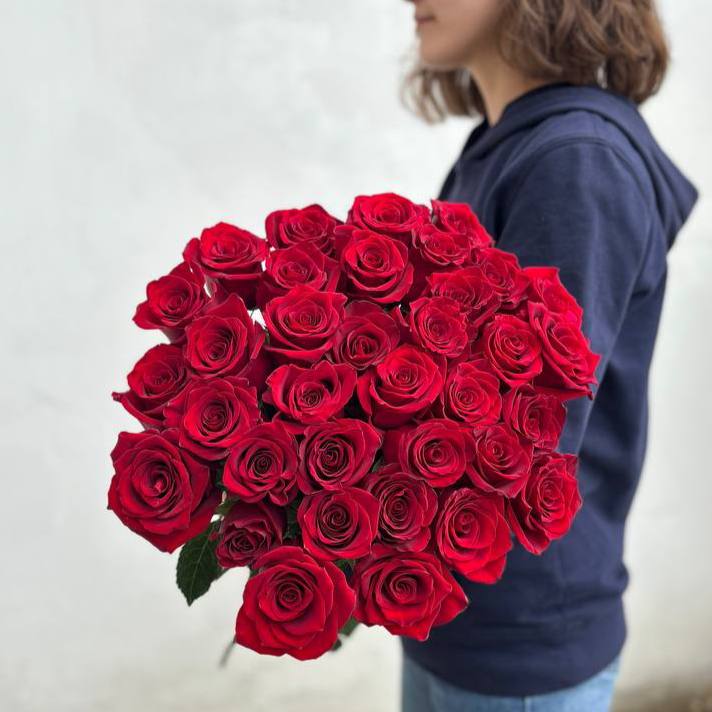 Красные розы Эквадор (от 11шт)
