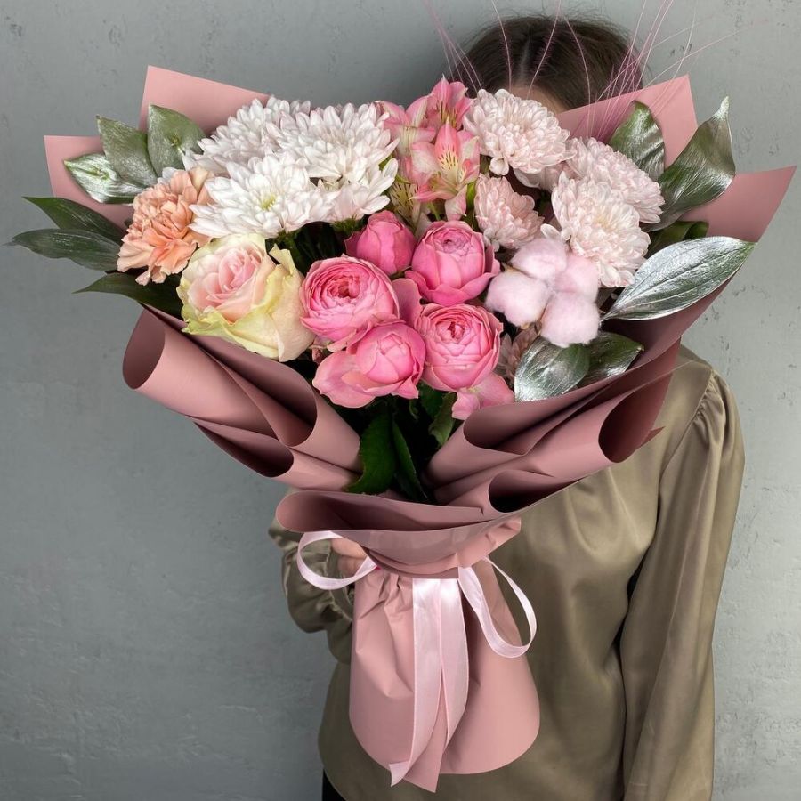 Доставка цветов в Астрахани | BRUTAL.BOUQUET